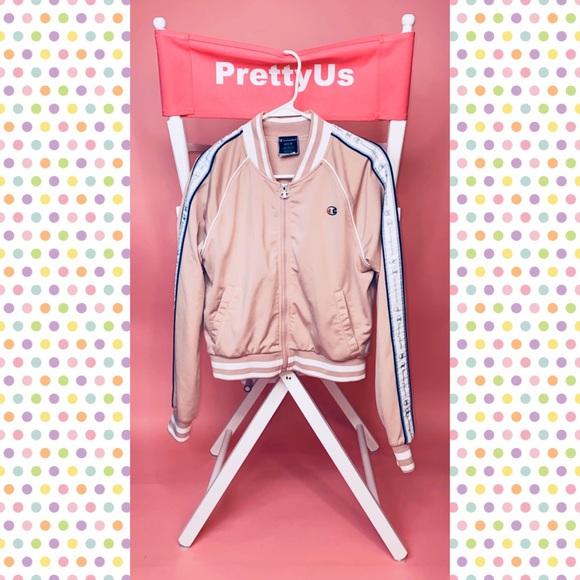 ⭕️SOLD⭕️ Champion track suit 🌸 - Picture 2 of 5